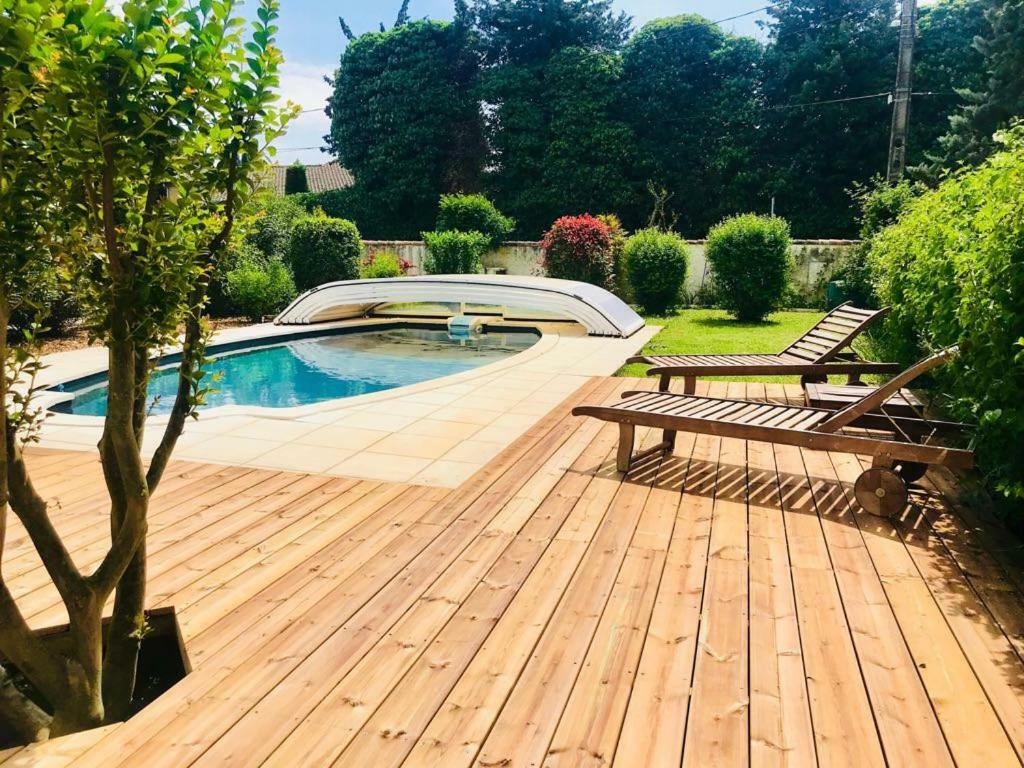 Villa In Provence With Private Pool ลีล-ซูร์-ลา-ซอร์ก ภายนอก รูปภาพ