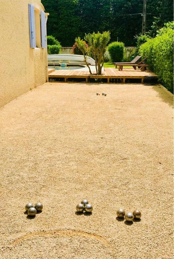 Villa In Provence With Private Pool ลีล-ซูร์-ลา-ซอร์ก ภายนอก รูปภาพ